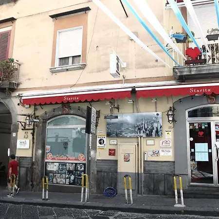 House Giulia 4* ナポリ